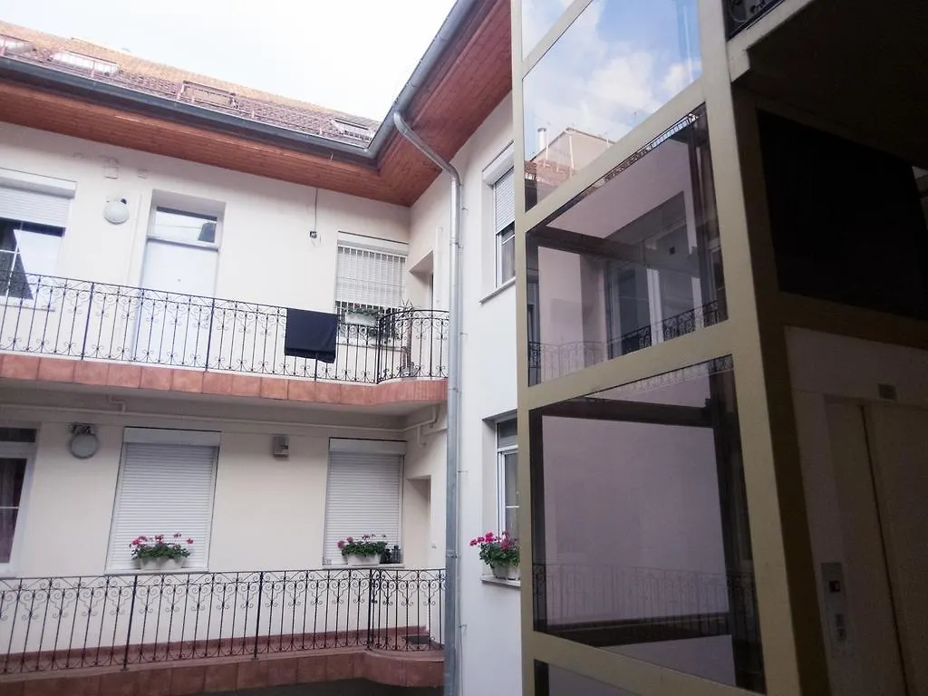 Goldcentral Apartment Grand Boulevard Budapest