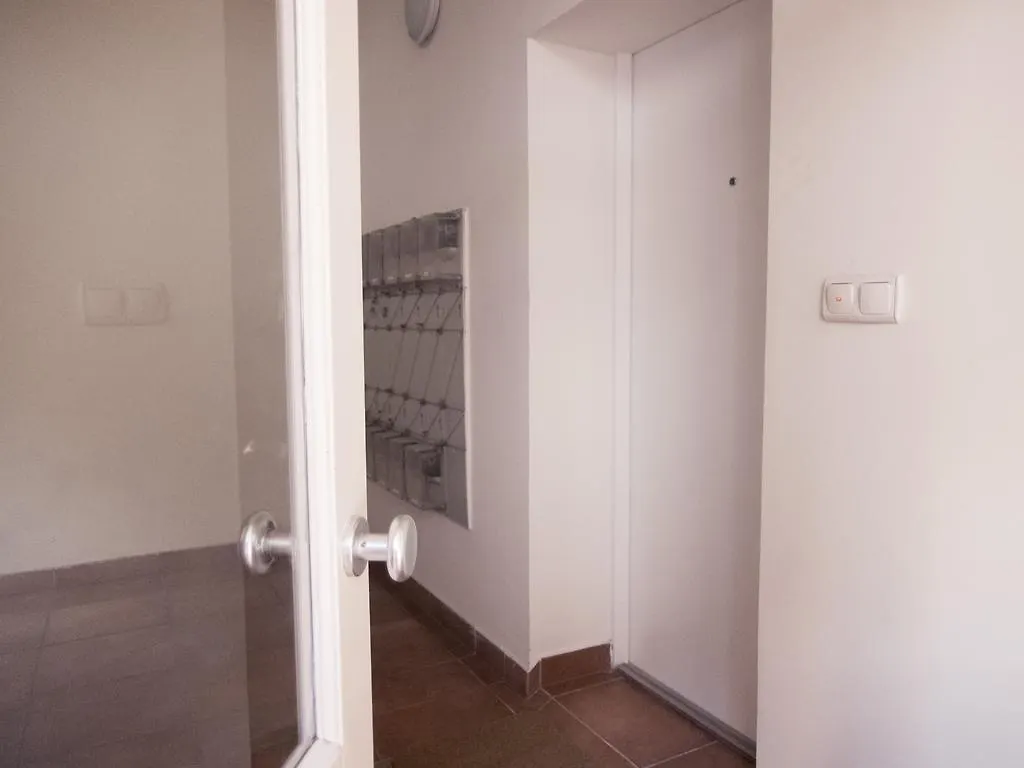 בודפשט Goldcentral Apartment Grand Boulevard הונגריה