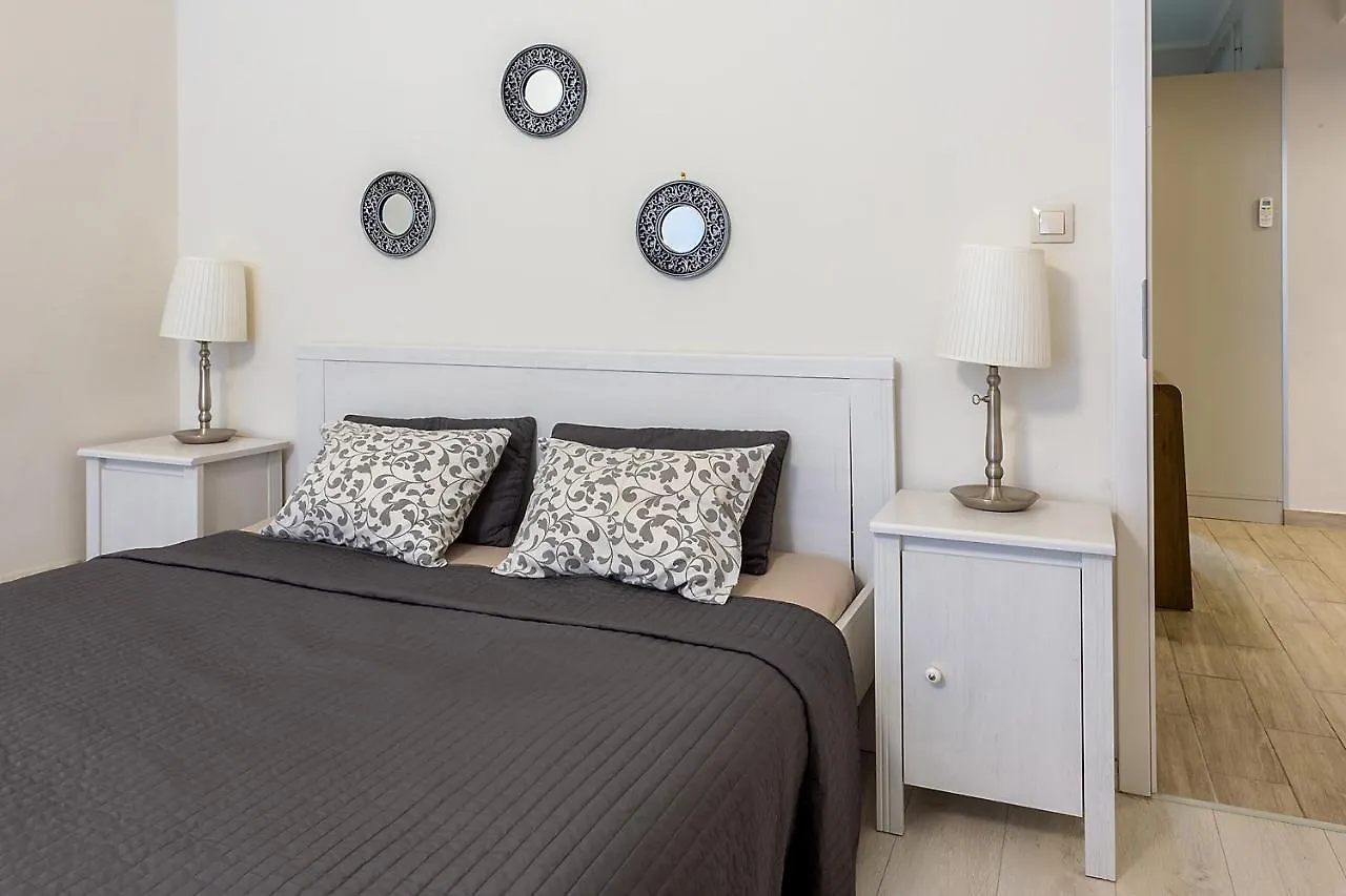 בודפשט Goldcentral Apartment Grand Boulevard הונגריה